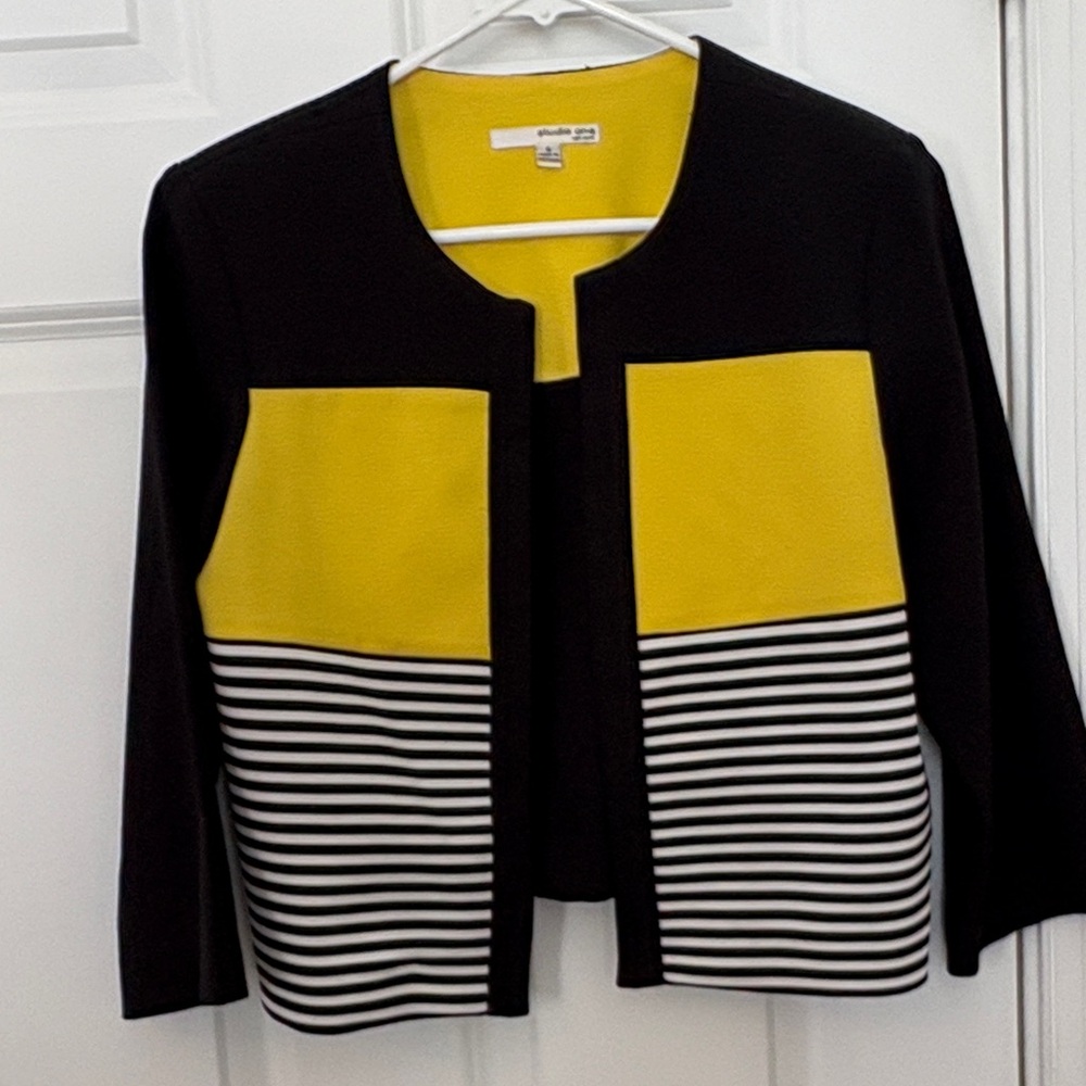 Chic Black and Yellow Striped Sweater